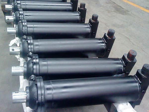 Hydraulic cylinders, hydraulic cylinder barrels